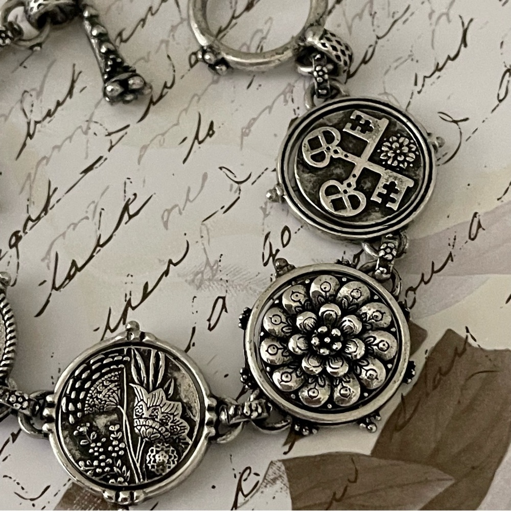 Lucky Brand Antique Silver Swivel Coin Toggle Bracelet - Picture 9 of 12
